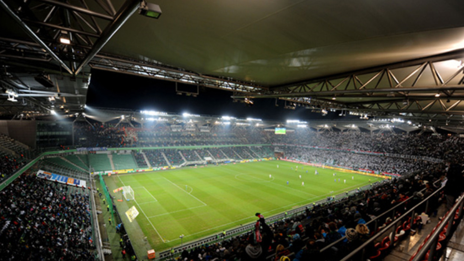 Small Cell as a Service enables in-seat deliveries for Legia Warszawa football fans