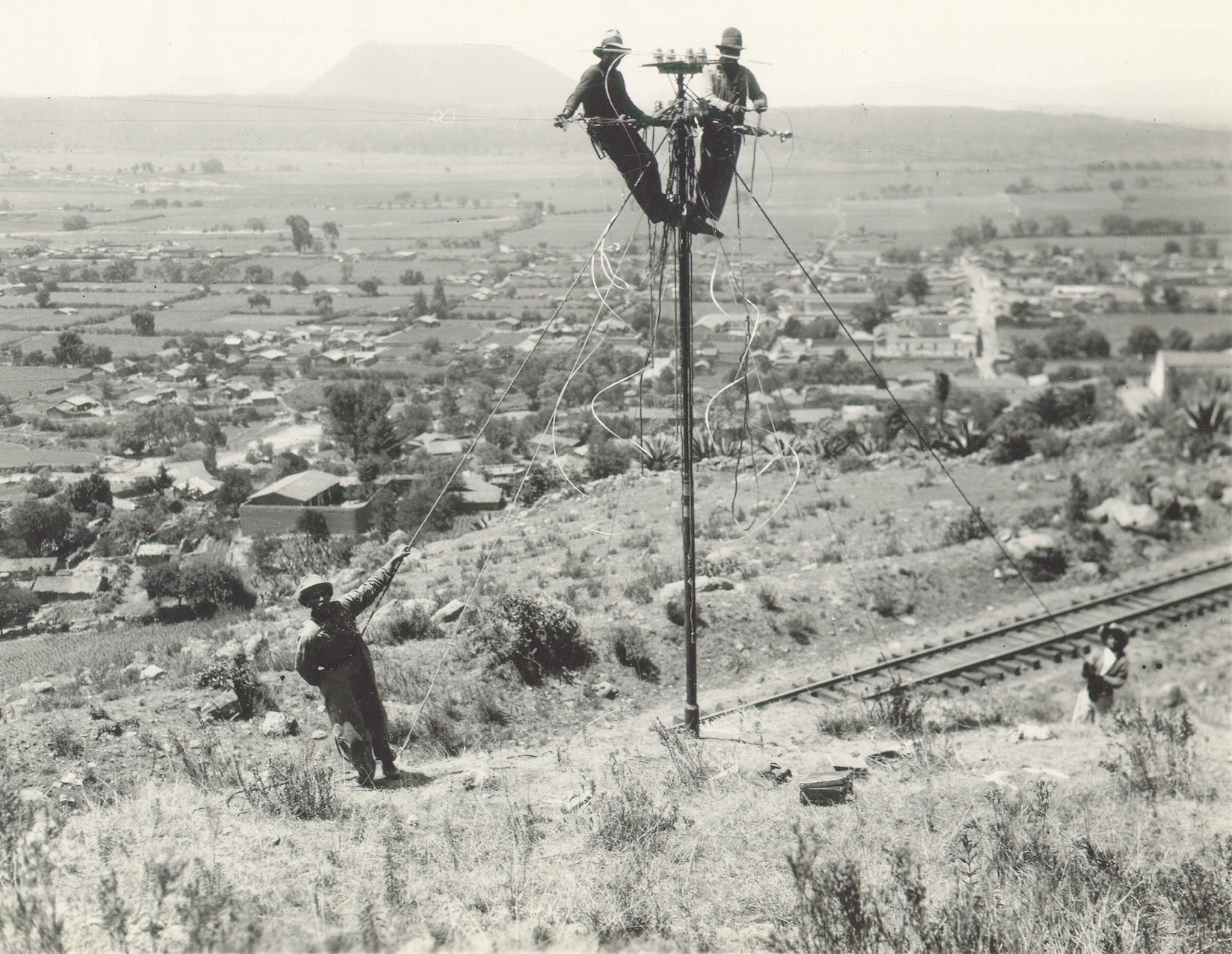 Mexico, 1928, telephone cable joining