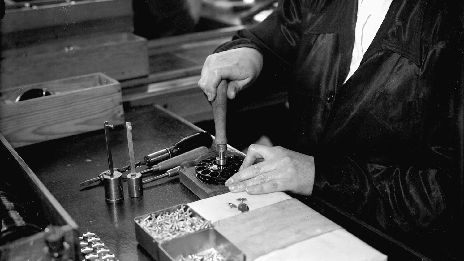 Sweden, 1951, Söderhamn, dial production