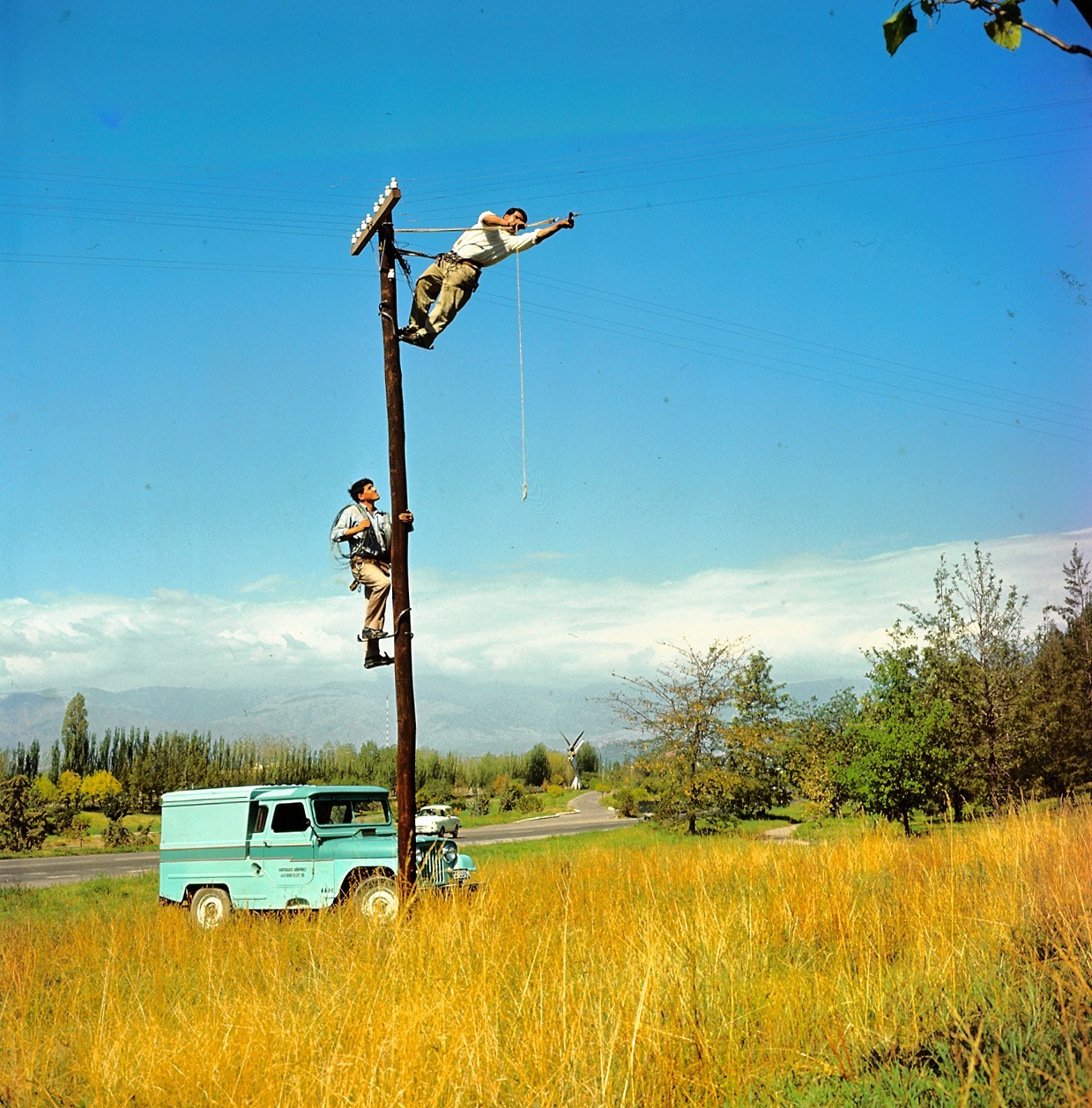 Argentina, 1969, telephone line work