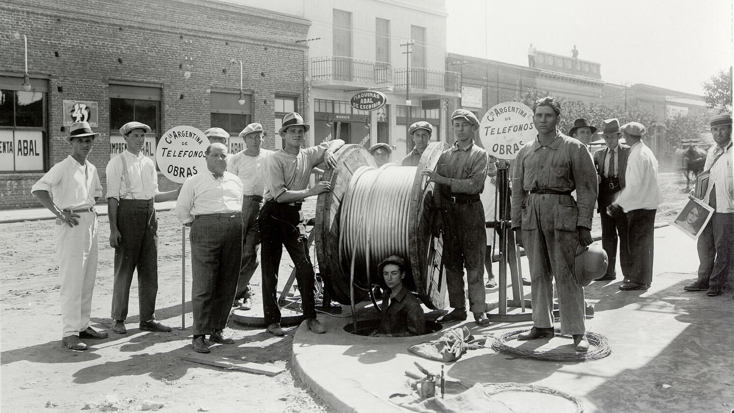 Team picture, cable works