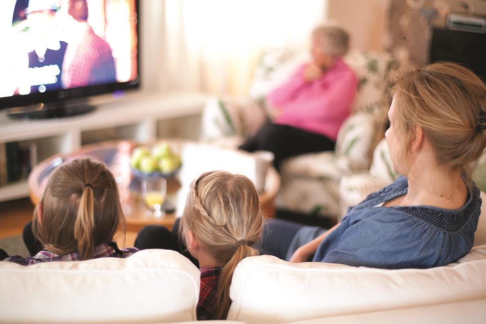 Image_family watching TV