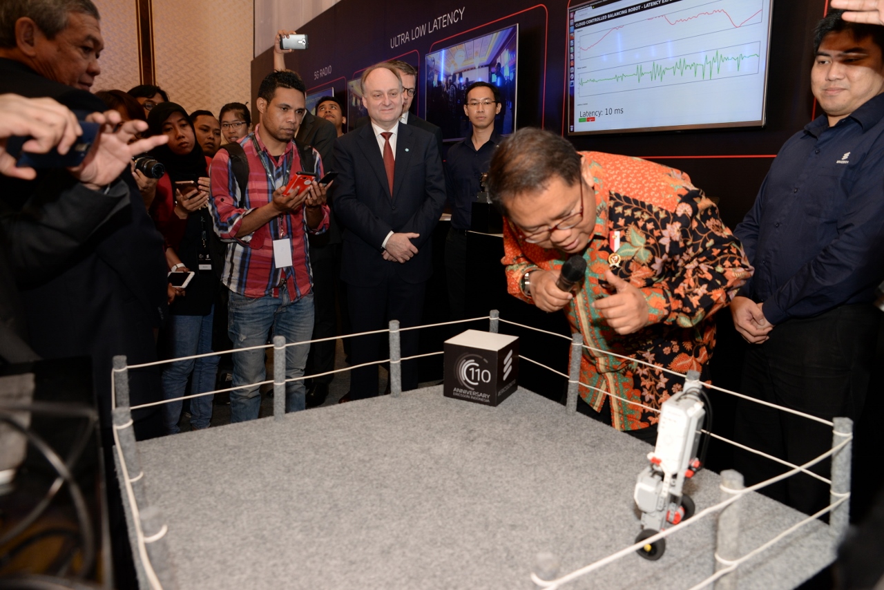 ICT Minister balancing robot