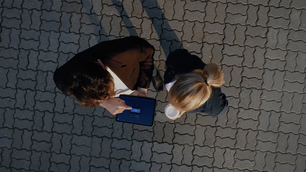 エリクソンは可能な視点を想像する