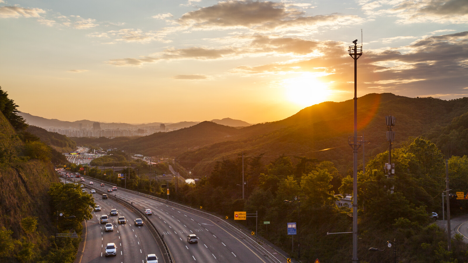 Voice and SMS transformation following 2G/3G Sunset