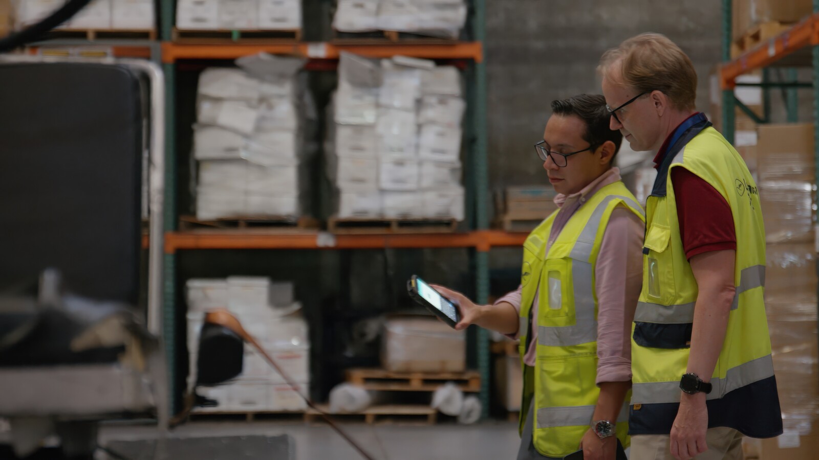 Workers in the warehouse monitoring