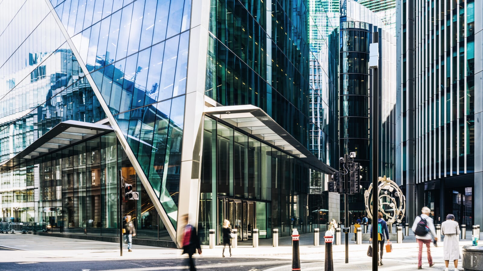 Ericsson technology supports UK commercial 5G network slicing service for consumers and small businesses from EEEricsson technology supports UK commercial 5G network slicing service for consumers and small businesses from EE