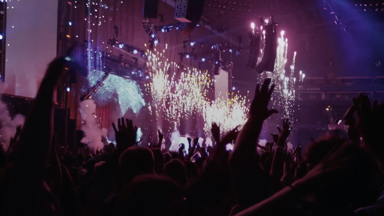 Keeping India Moving - hero video thumbnail