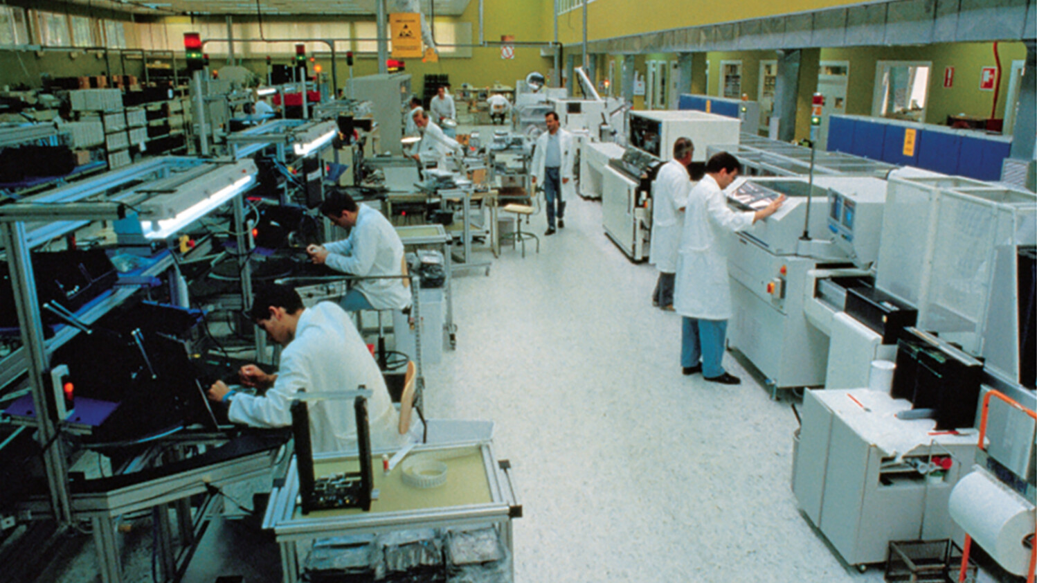 Cadena de montaje en la fábrica de Indelec en Zamudio.