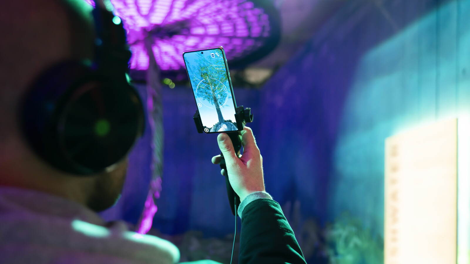 Green Planet AR Tree on mobile