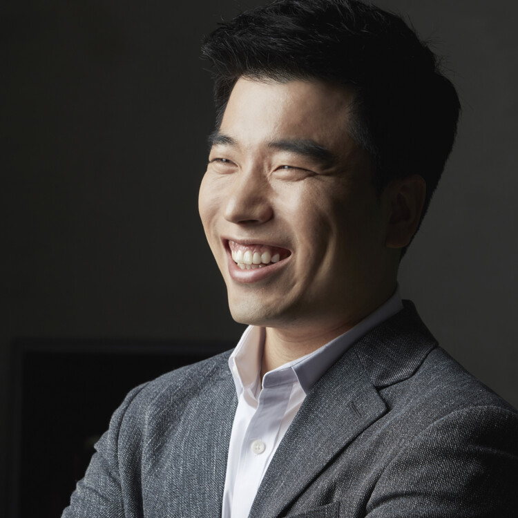 Kihong Park, Account Manager