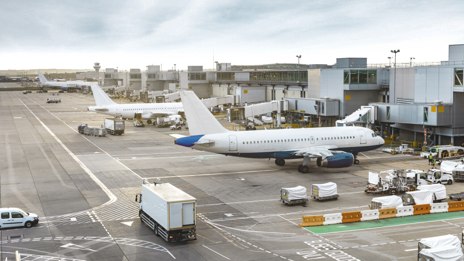 Driverless airport fleets