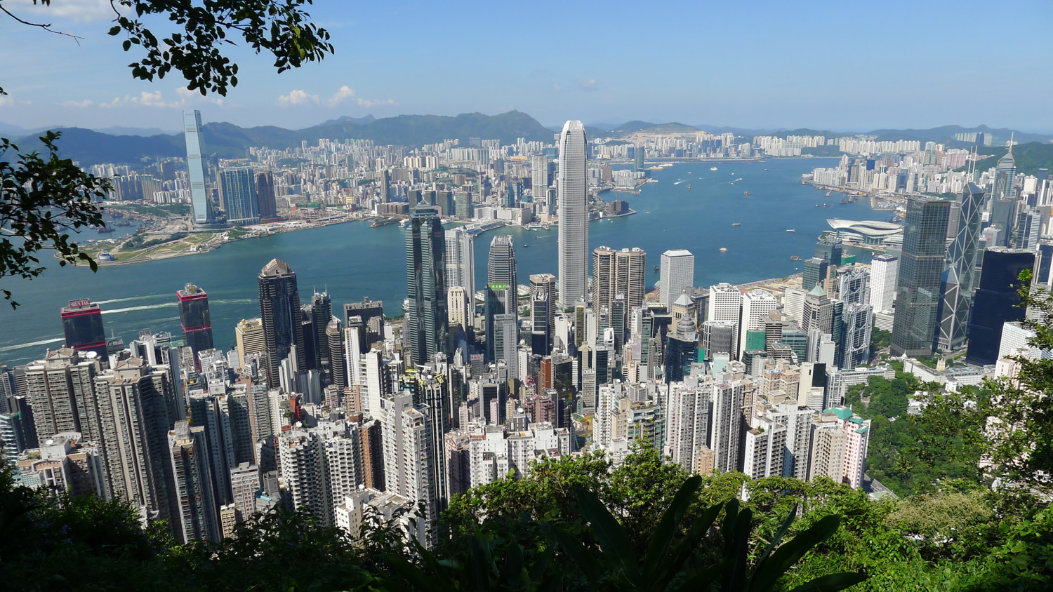 Small Cell invisible sites