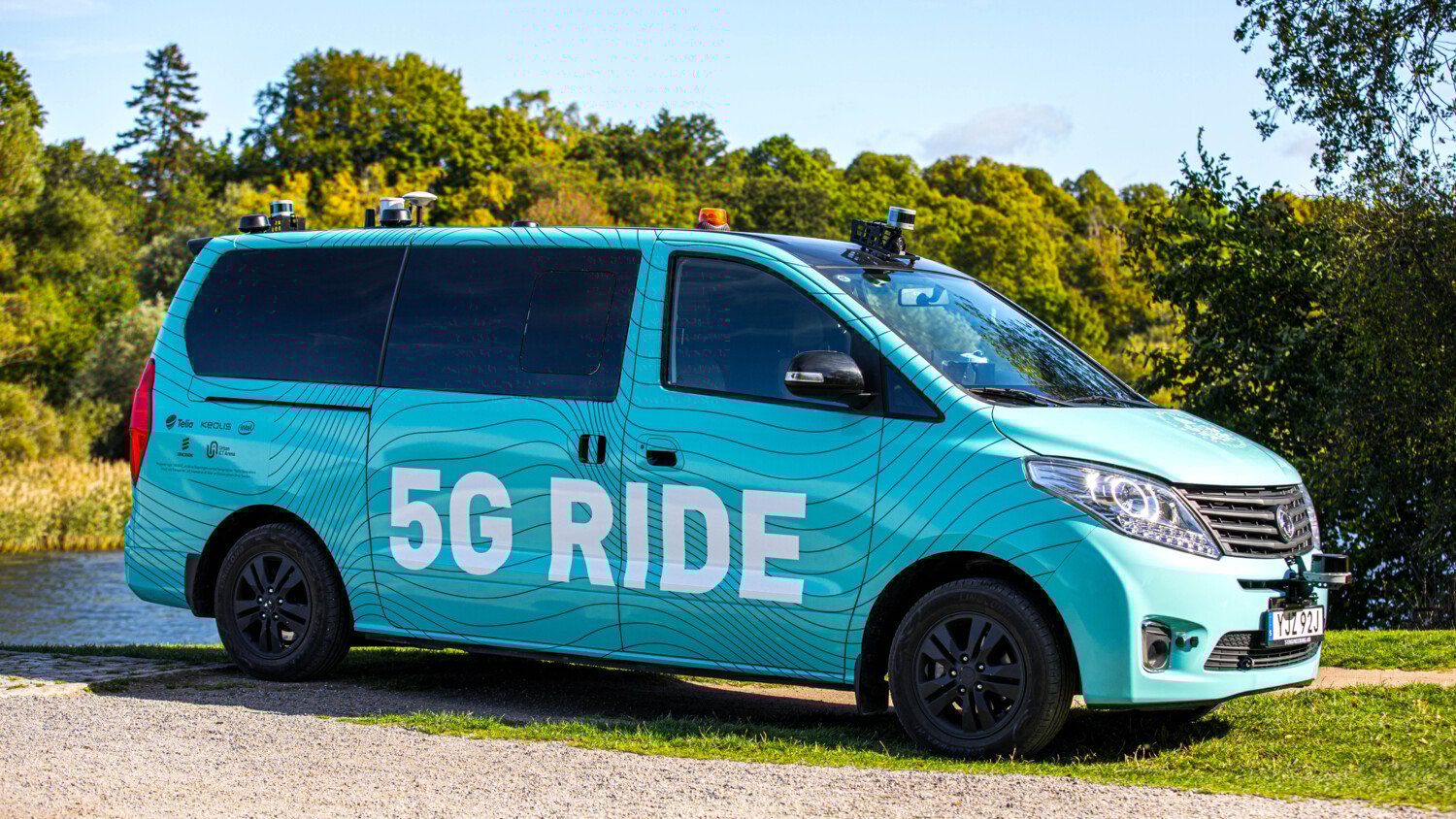 The driverless electric 5G-enabled minibus in operation on Djurgården – Stockholm.
