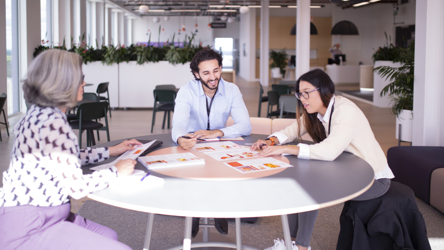 Colleagues discussing.