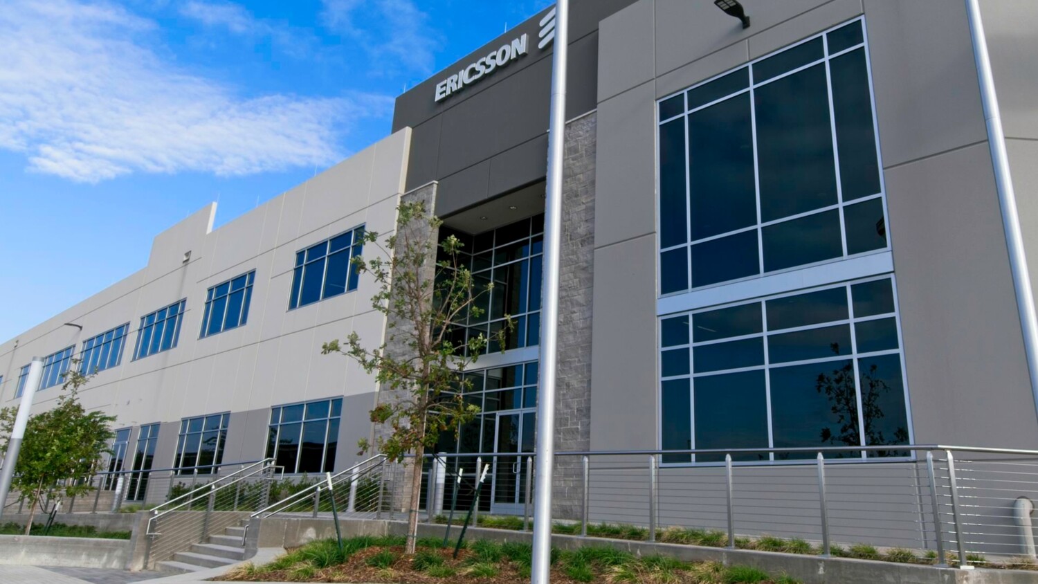 Exterior photograph of Ericsson's U.S. 5G Smart Factory, Lewisville, Texas.
