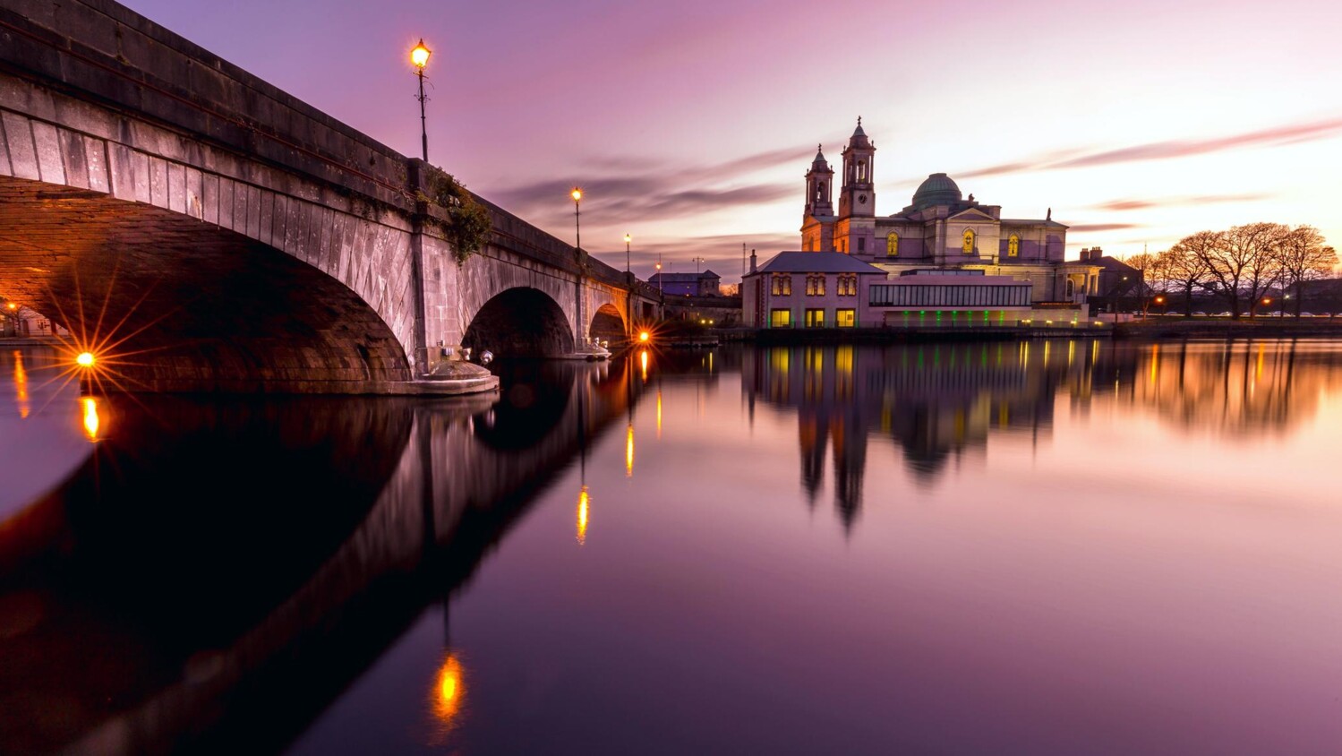 Evening view of Athlone.