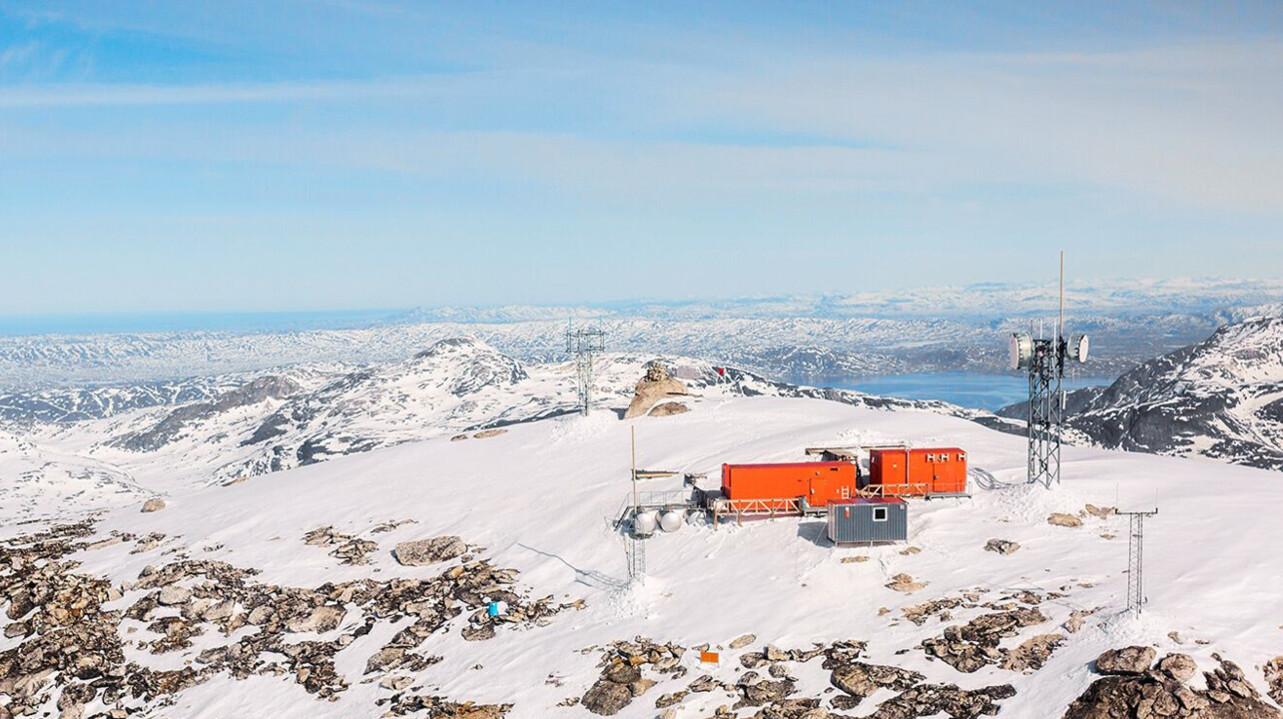 Long haul microwave solutions for high capacities over long distances