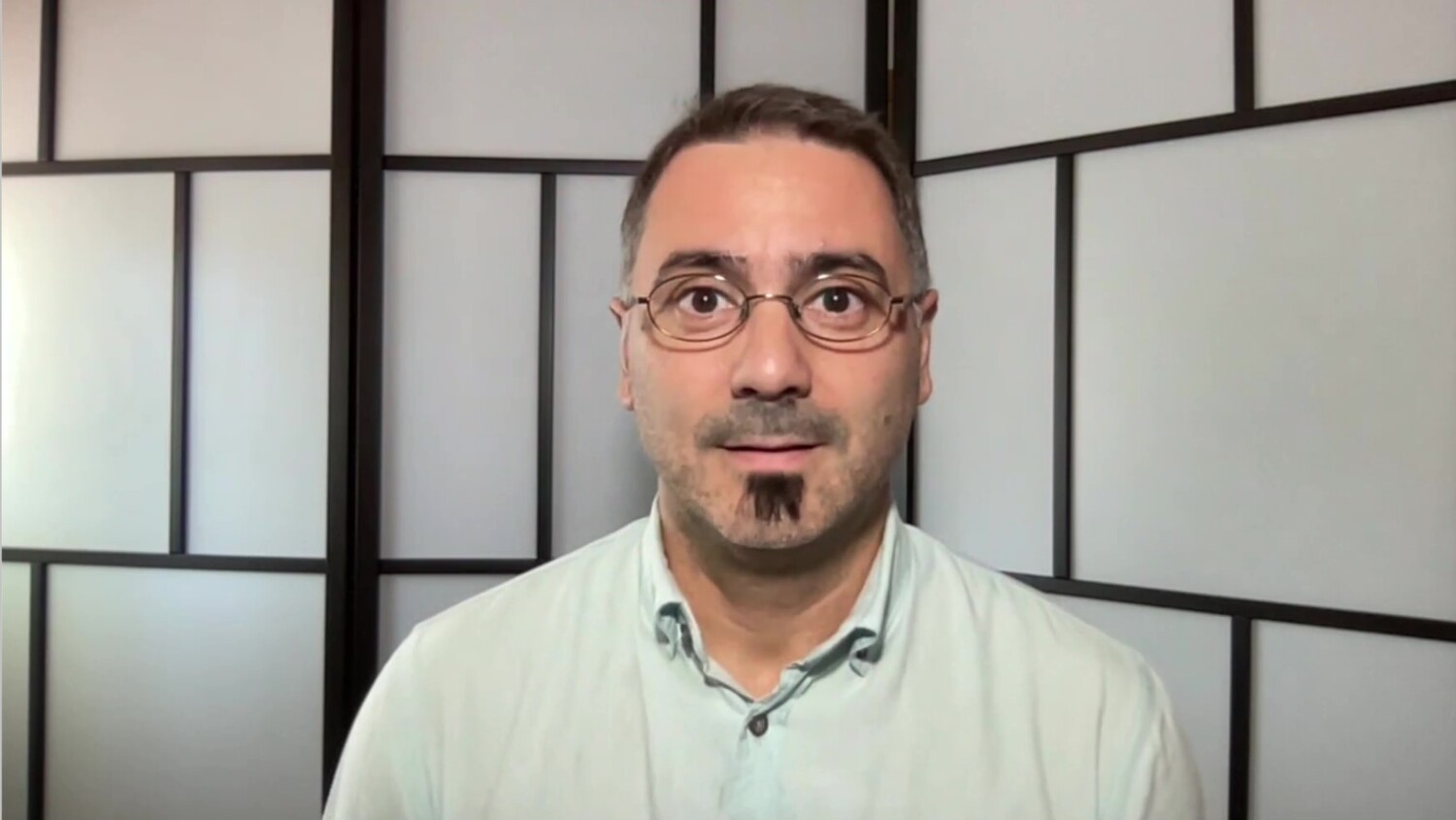 Carlos Bravo talking about the cloud-native transformation journey