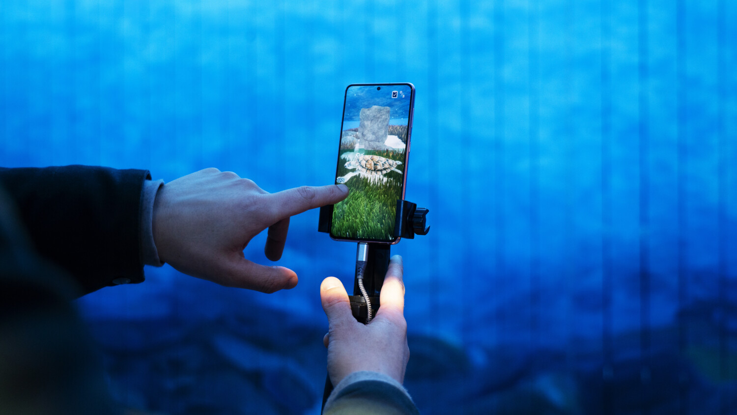 Spectrum sharing between 4G and 5G sites