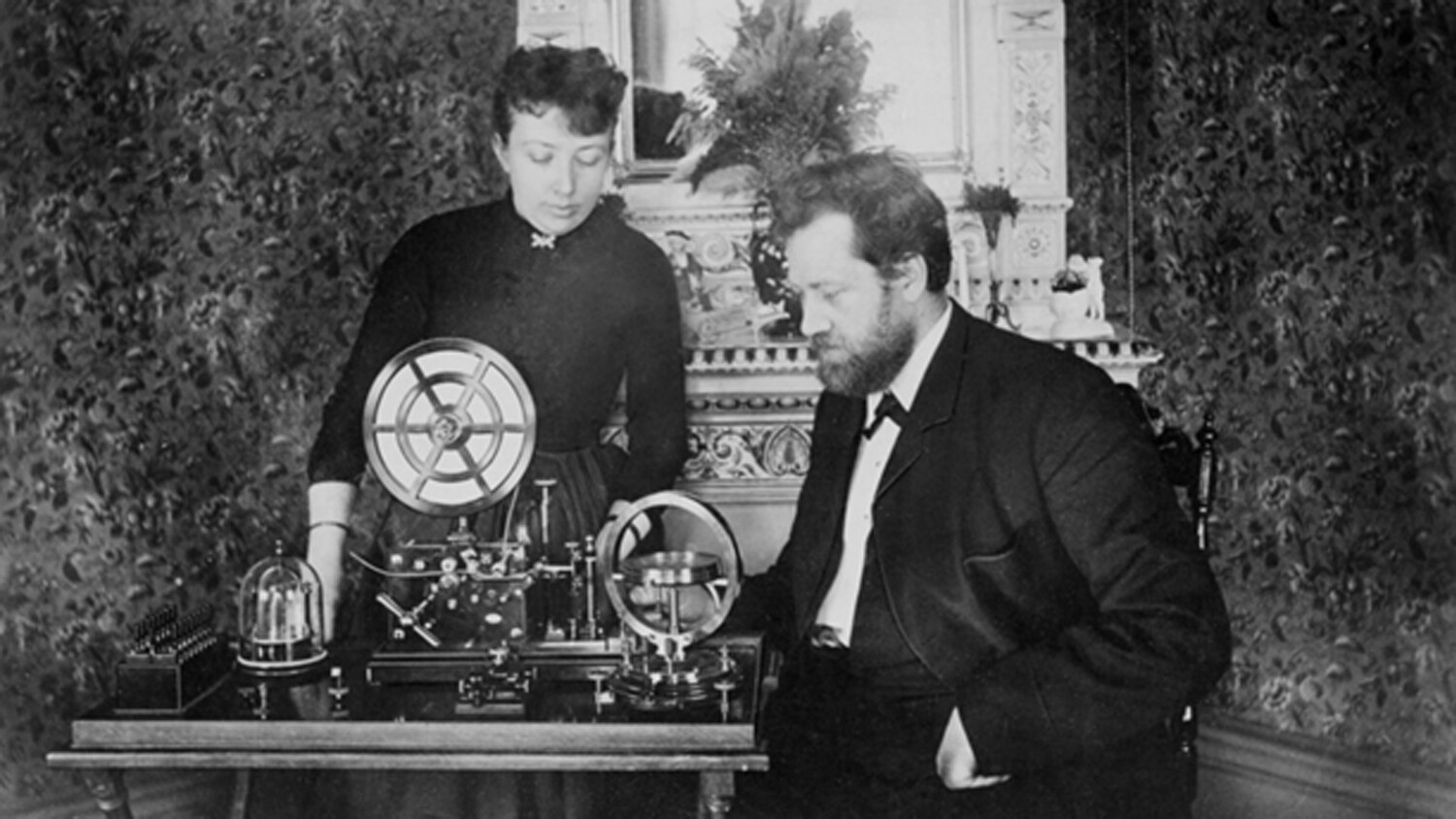 Hilda and Lars Magnus Ericsson.