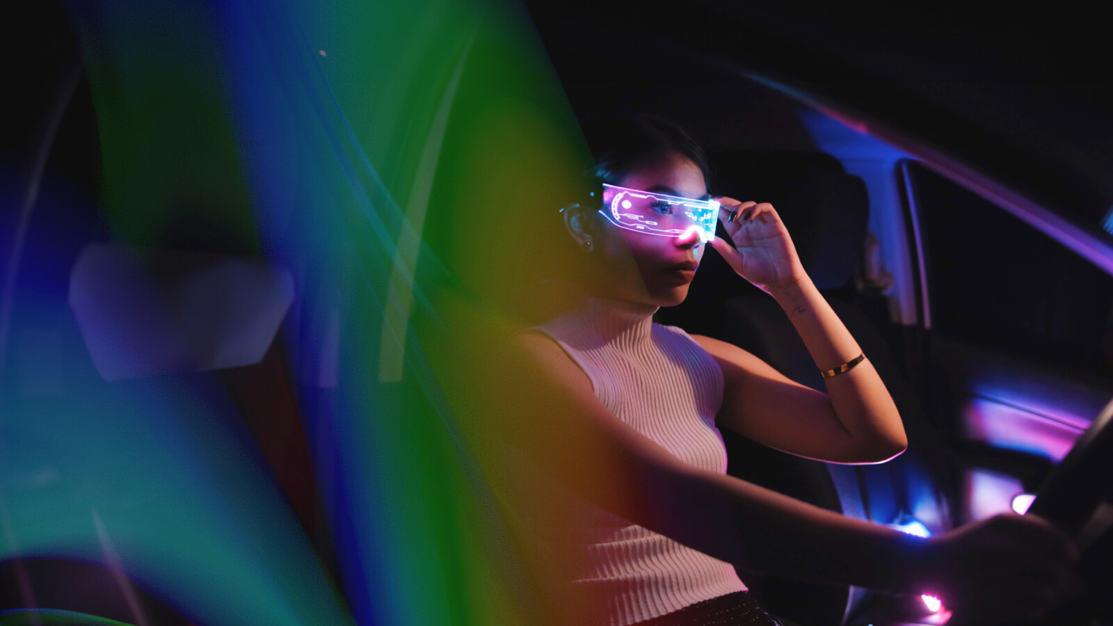 Woman with Smart glasses.