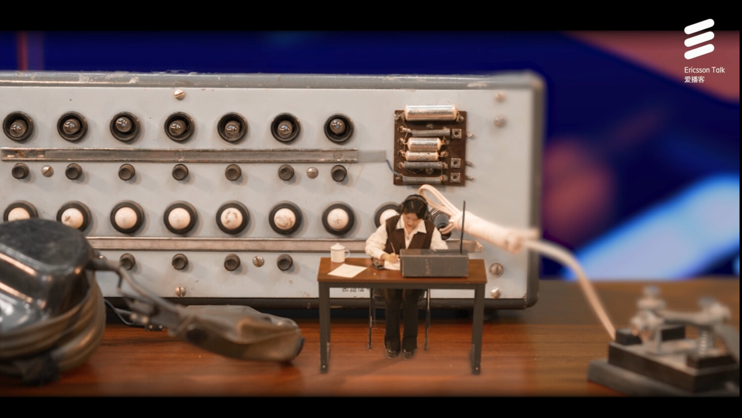 爱播客: 5G进化，时间折叠