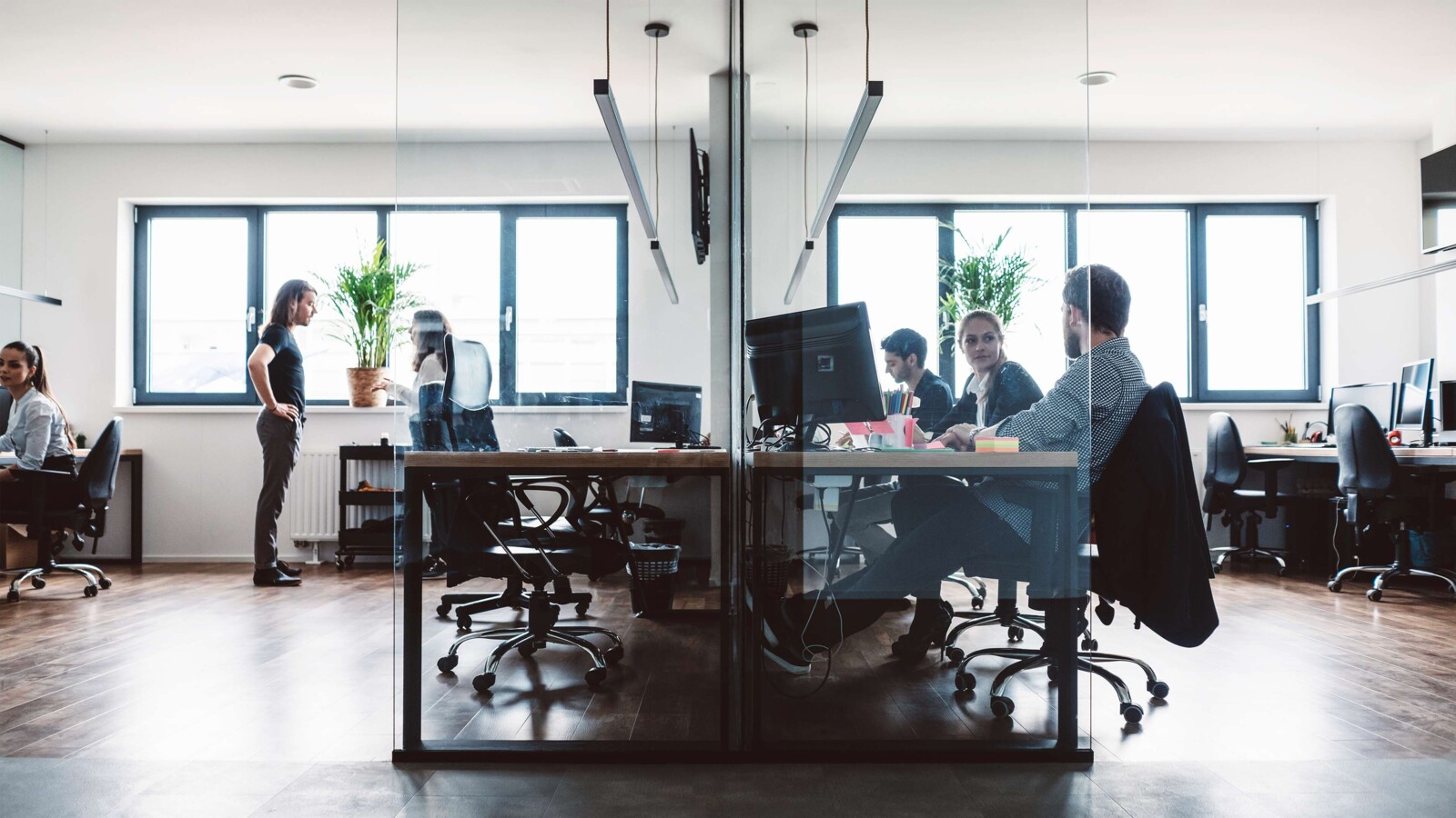 How enterprises are transforming indoor cellular networks