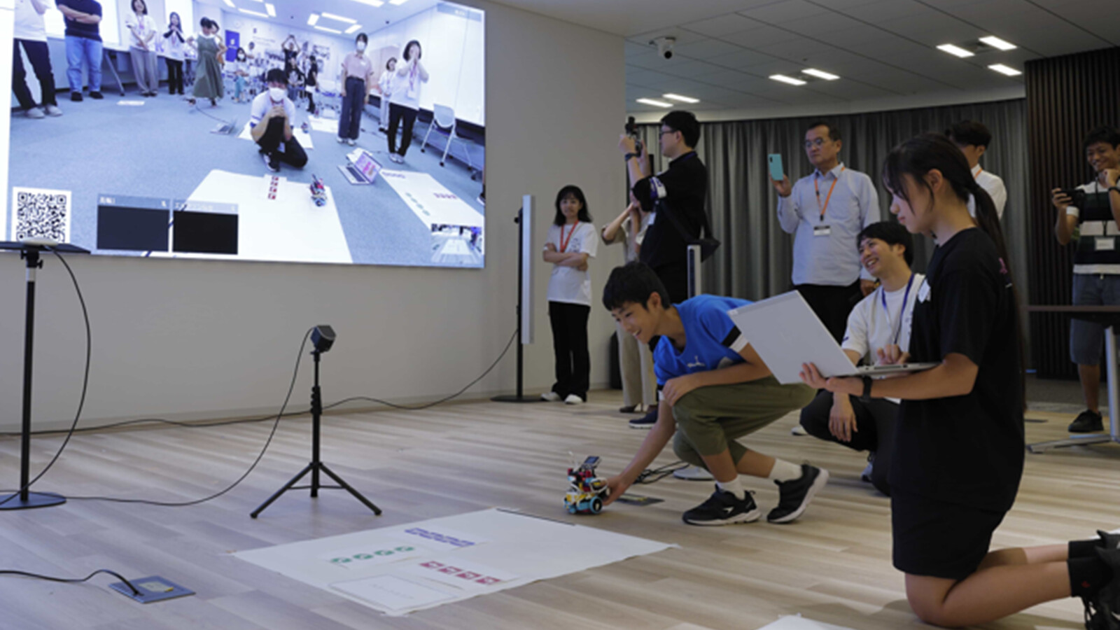 KDDI高輪本社でのデジタルラボの様子