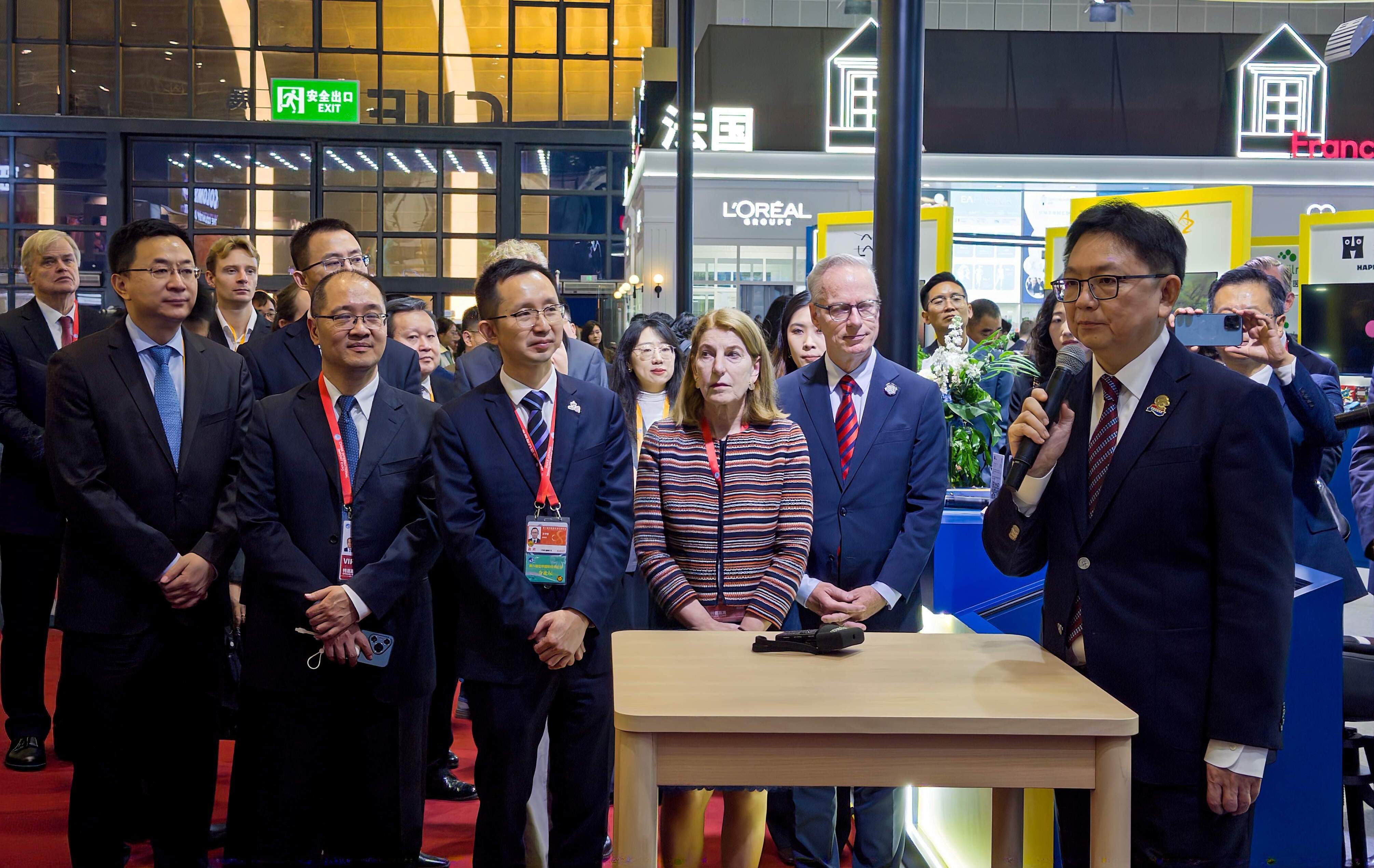 连续八届赴约进博会 爱立信以差异化连接与AI助力中国移动通信产业高质量发展