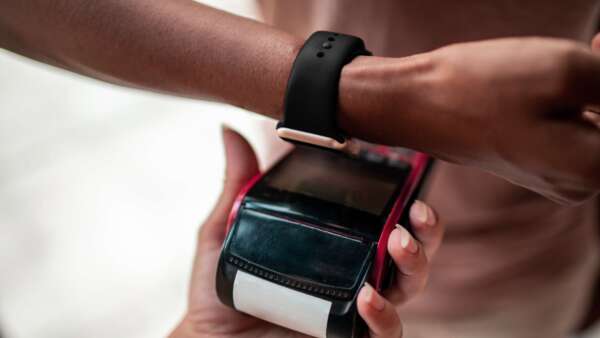 Mobile payment with smartphone