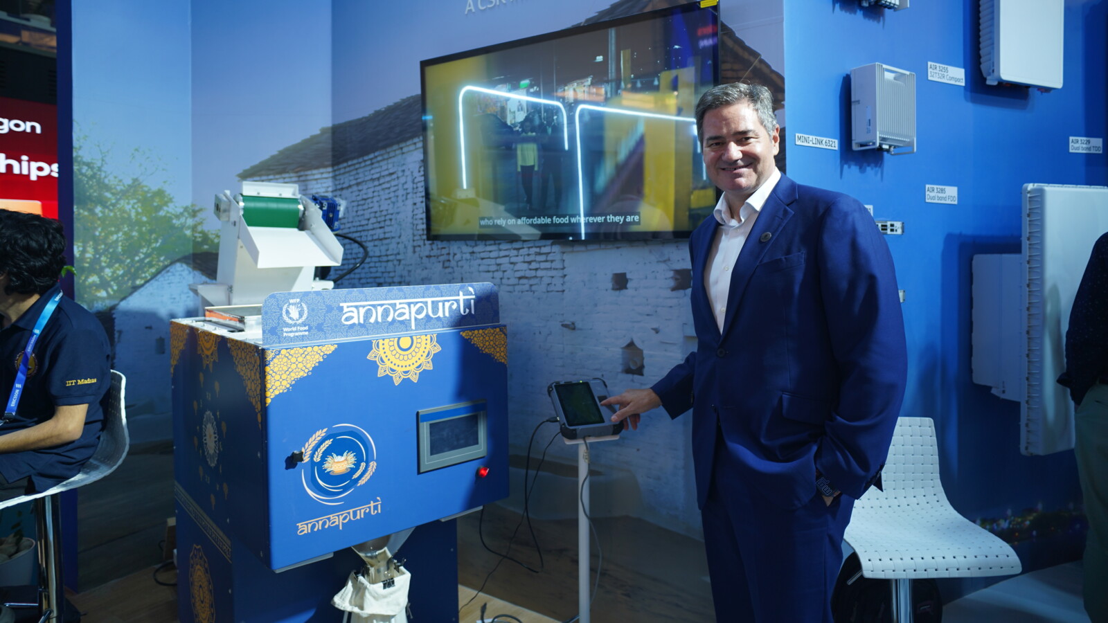 Mr Andres Vicente, Head of Southeast Asia, Oceania and India, Ericsson with 5G-enabled Grain ATM Annapurti use case