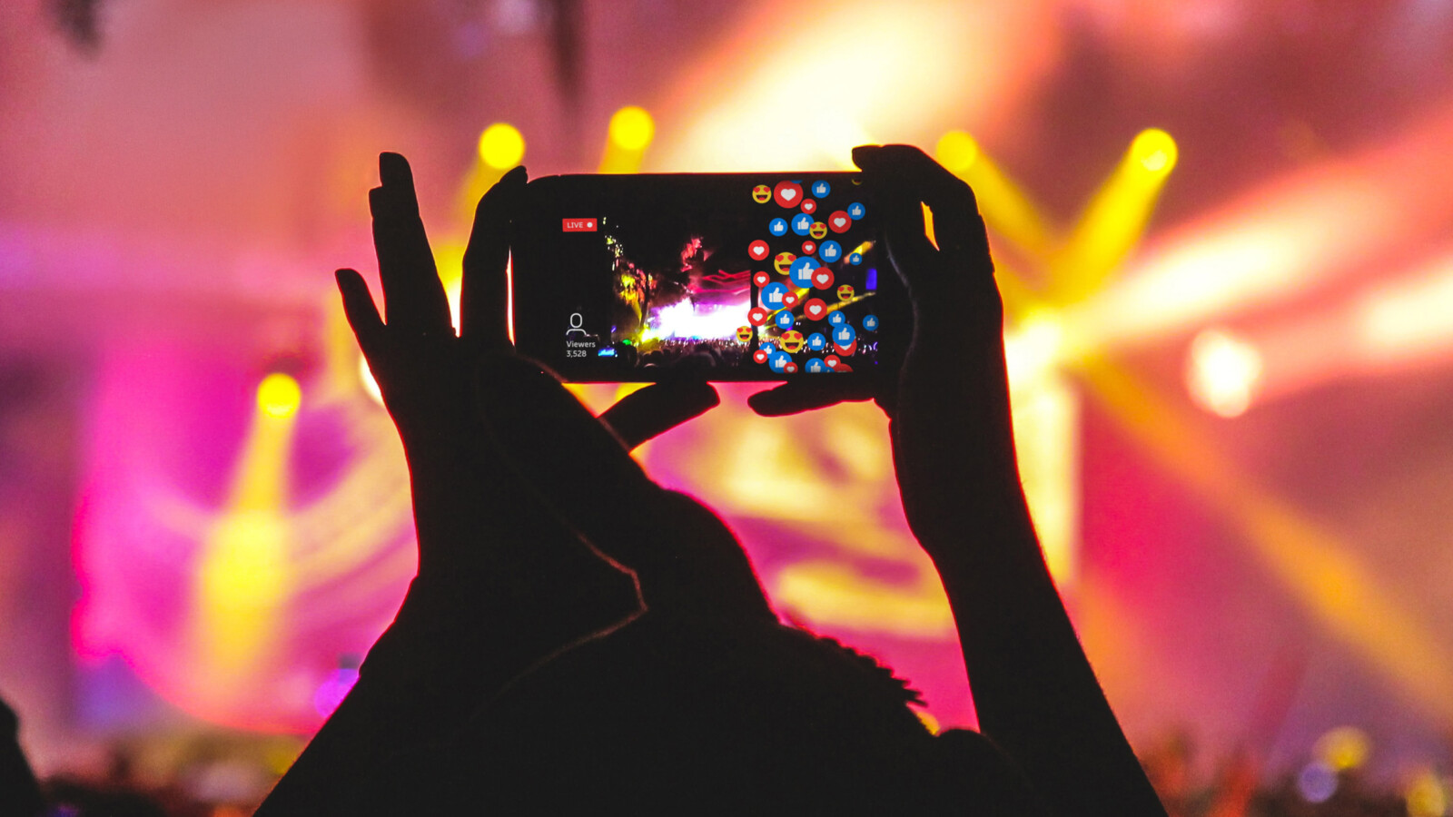 若要深入了解我們的研究結果並探索消費者對差異化連接的期望，請下載完整報告。