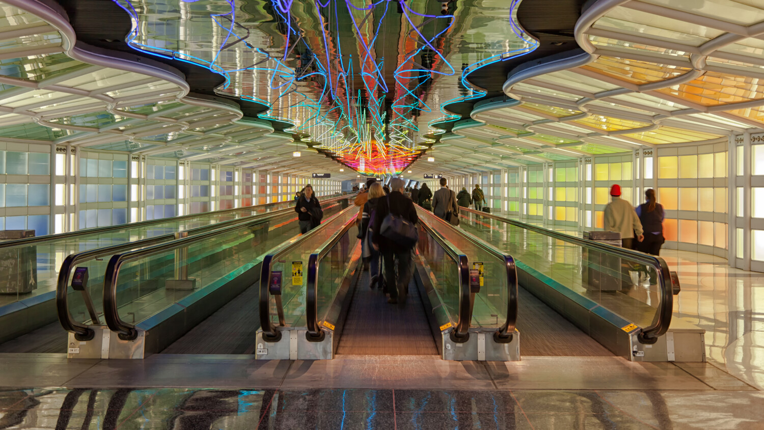 Ultra-mobile workforce connected by 5G