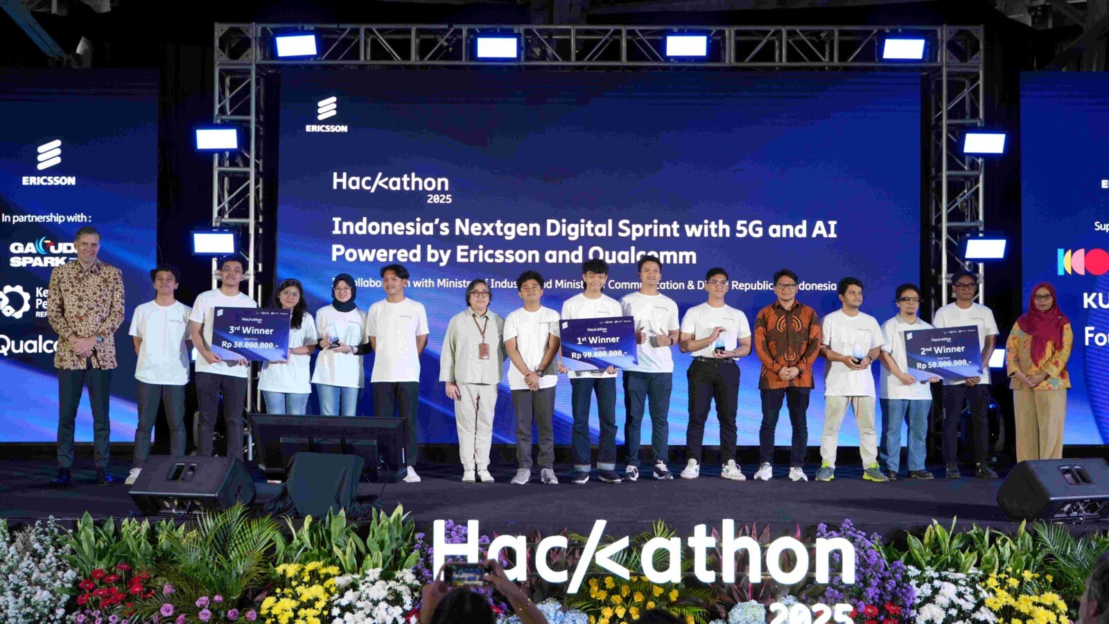 Ericsson, Qualcomm,Kemenperin, dan Komdigi Mengumumkan Pemenang Hackathon 2025.