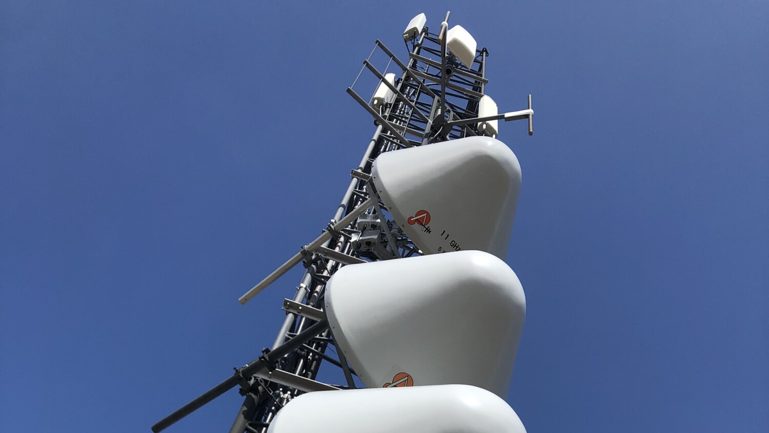 Microwave Link Network Solutions for connectivity