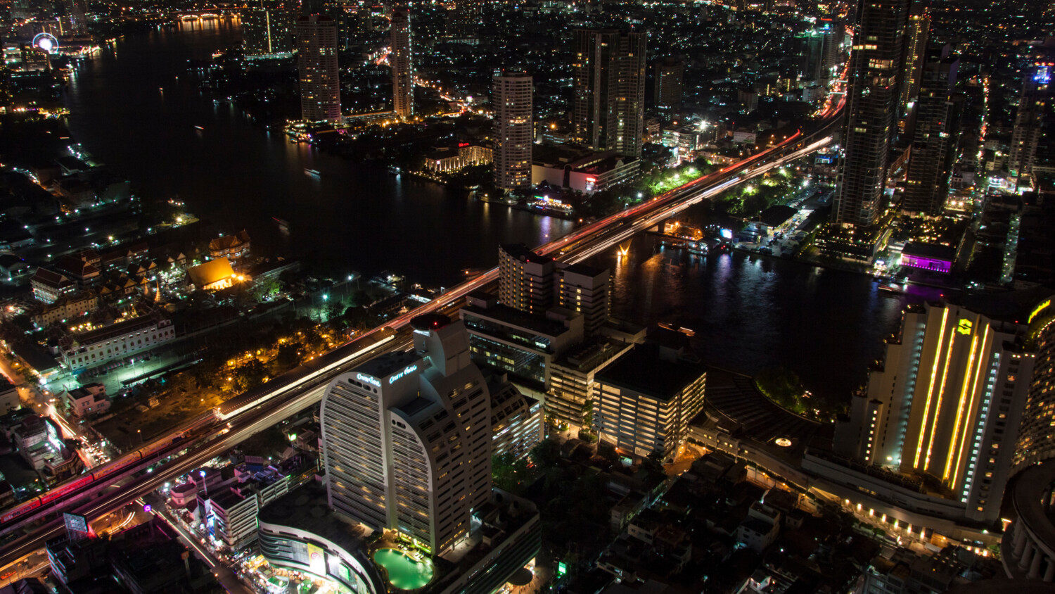 E-band and energy efficiency