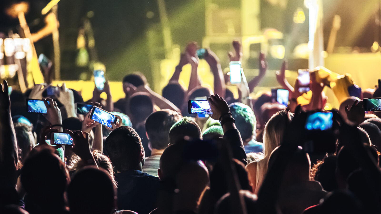 Concert audience recording with phones