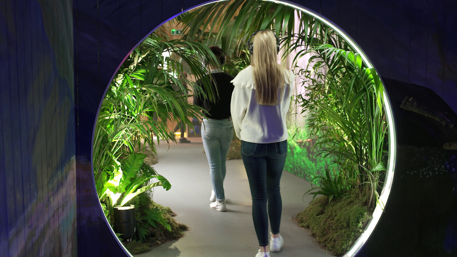 EE brings AR to consumers with 5G