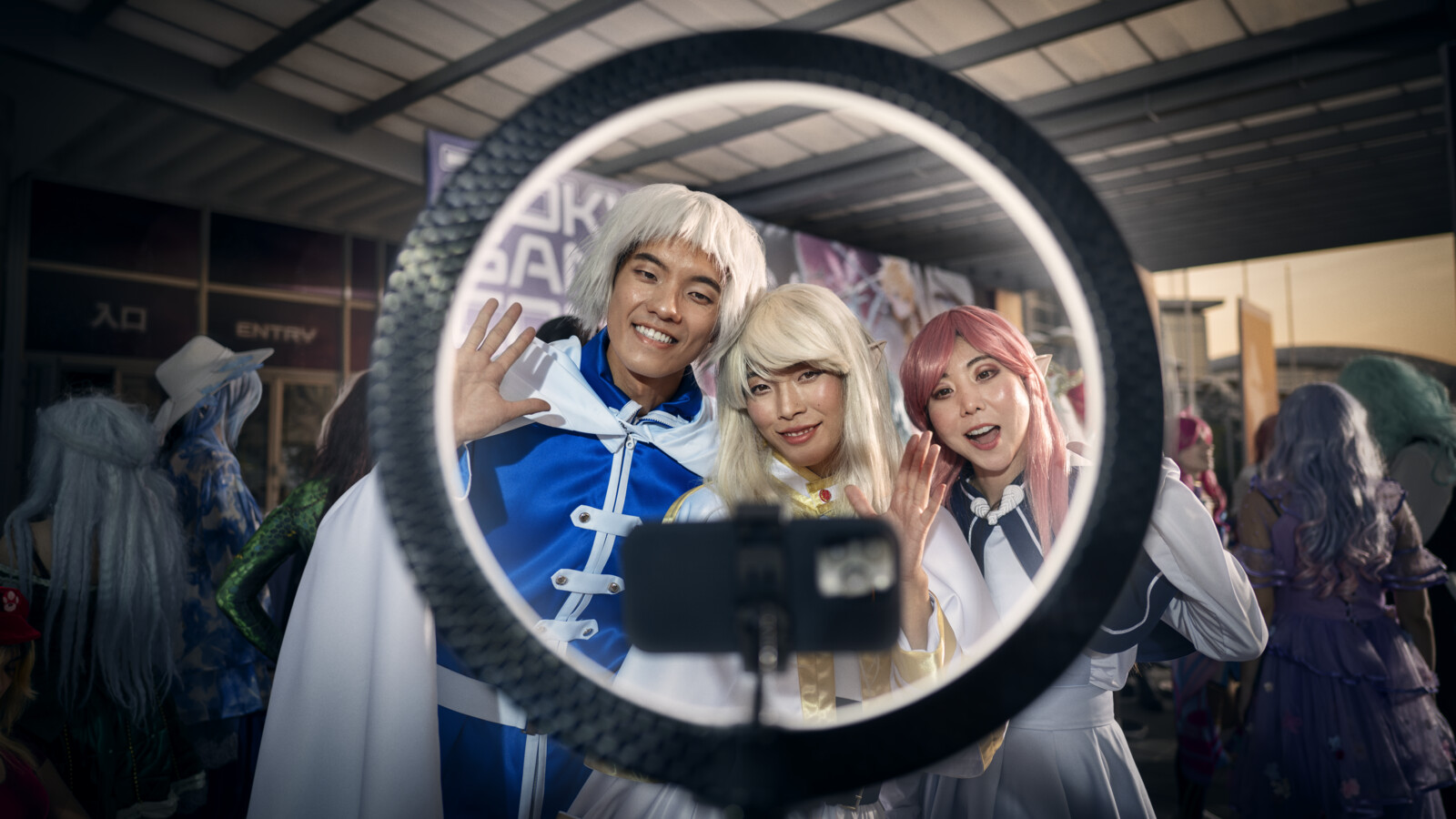 Streamers streaming live from event.