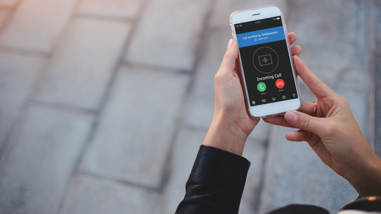 Smartphone featuring Call Qualification verified number screen