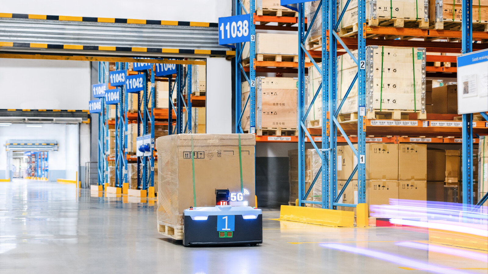 Ericsson 5G factory Nanjing autonomous robots in warehouse