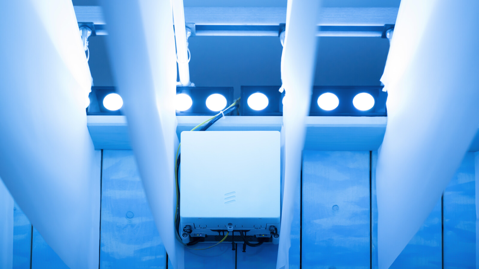 Ericsson kit white box.