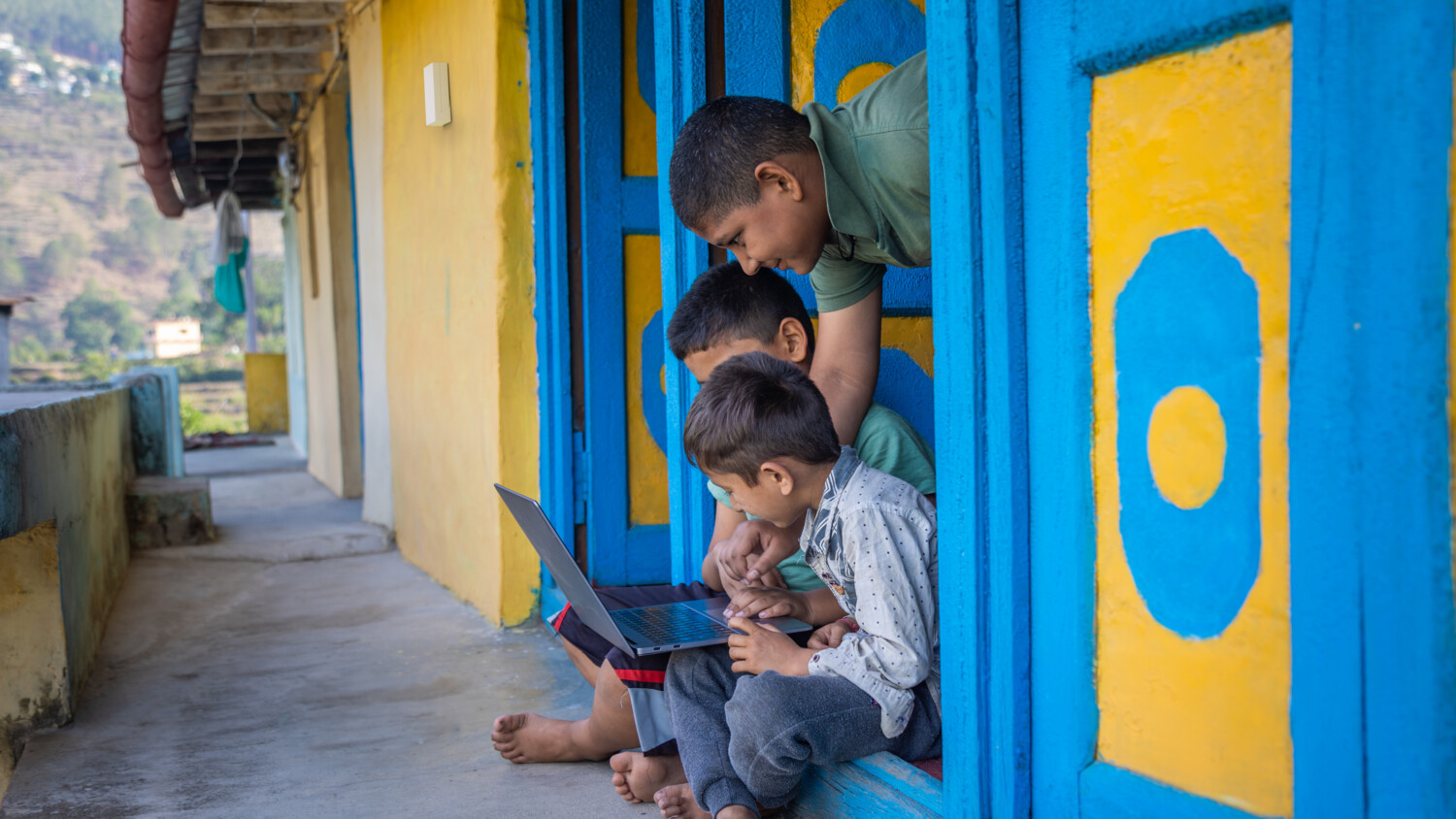 5G Fixed Wireless Access: a world of opportunities